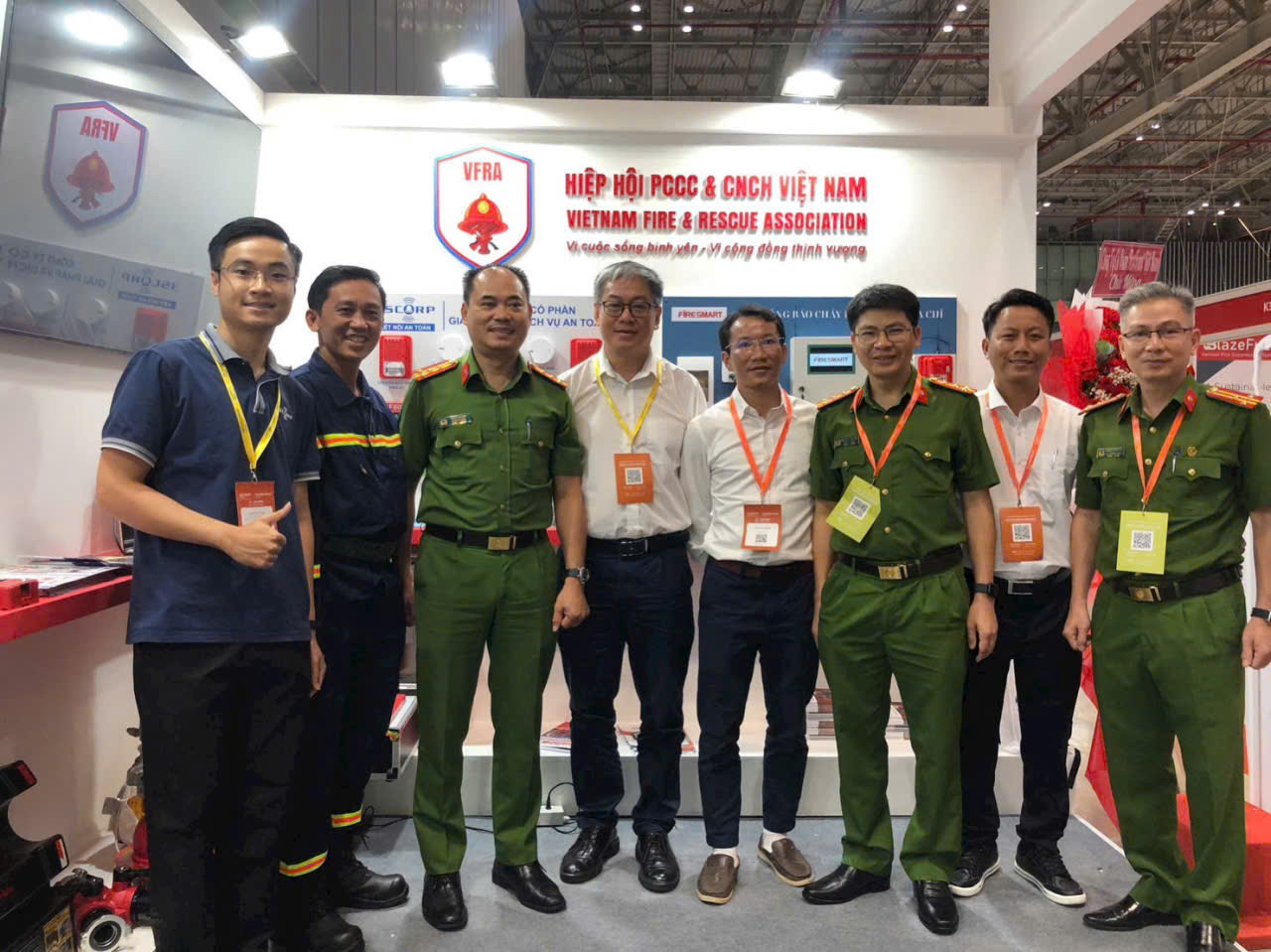 Kết nối với đối tác tiềm năng